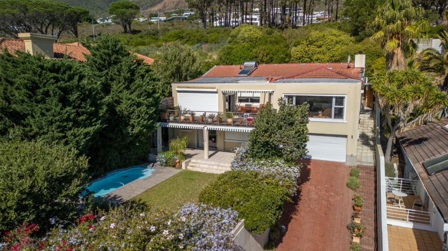 4 Bedroom Property for Sale in Camps Bay Western Cape